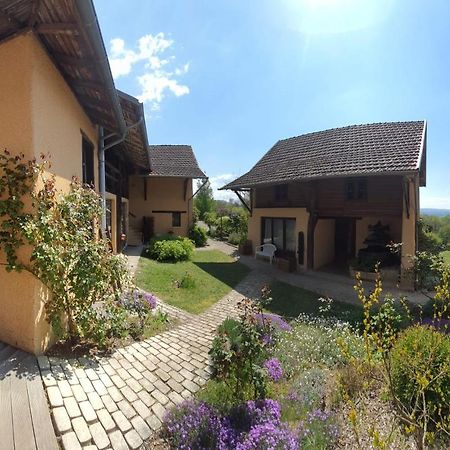La Parenthese Bed & Breakfast Saint-Genix-sur-Guiers ภายนอก รูปภาพ