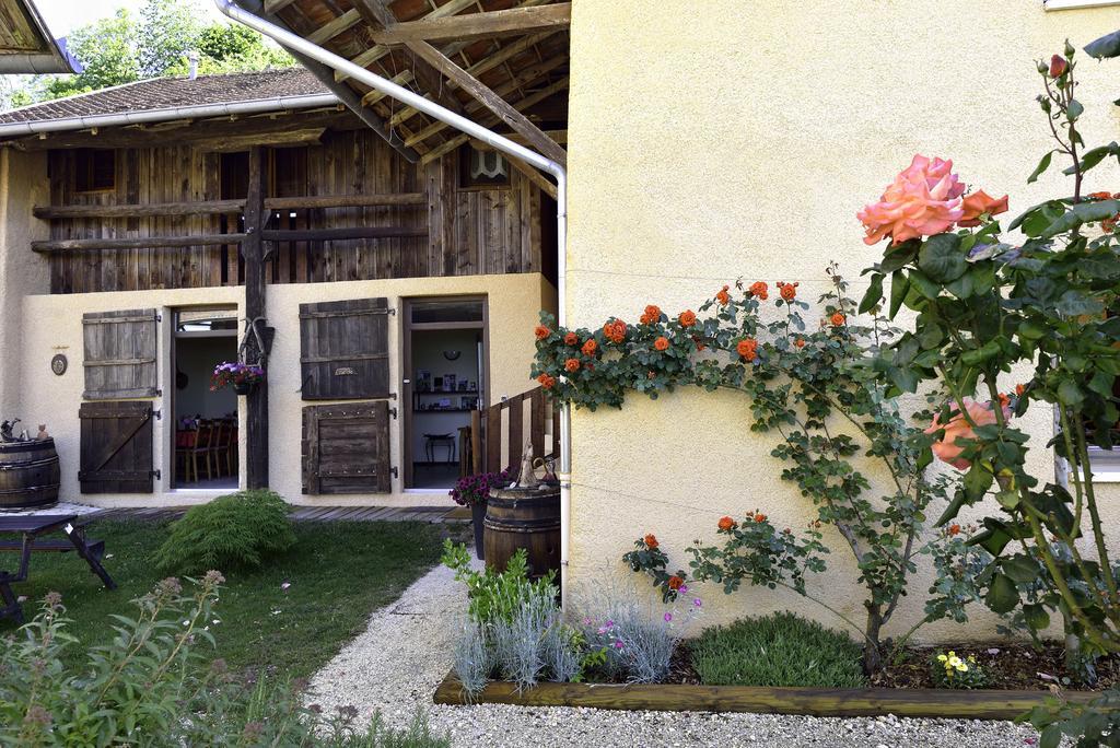 La Parenthese Bed & Breakfast Saint-Genix-sur-Guiers ภายนอก รูปภาพ