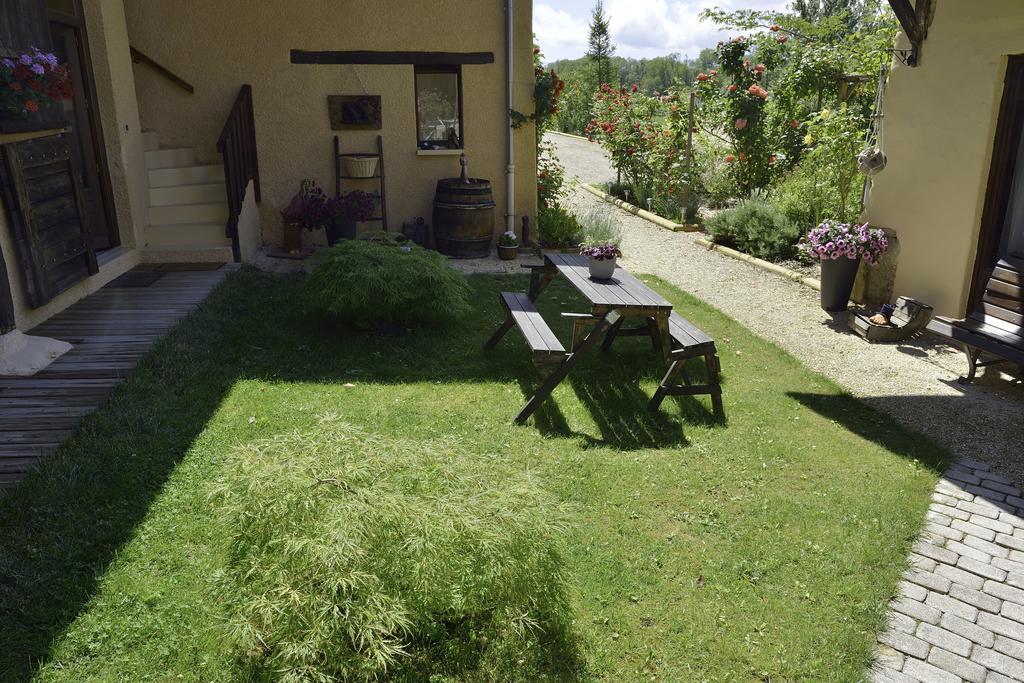 La Parenthese Bed & Breakfast Saint-Genix-sur-Guiers ภายนอก รูปภาพ