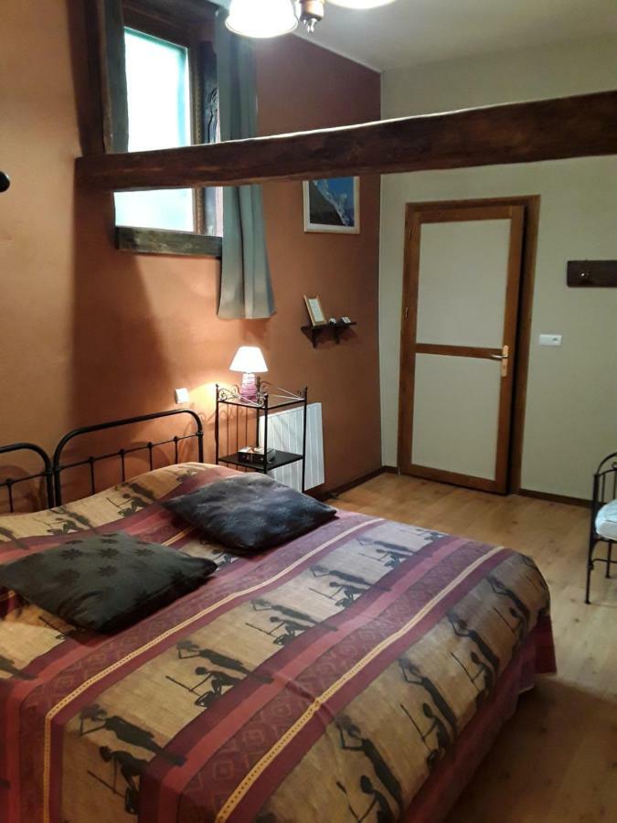 La Parenthese Bed & Breakfast Saint-Genix-sur-Guiers ภายนอก รูปภาพ