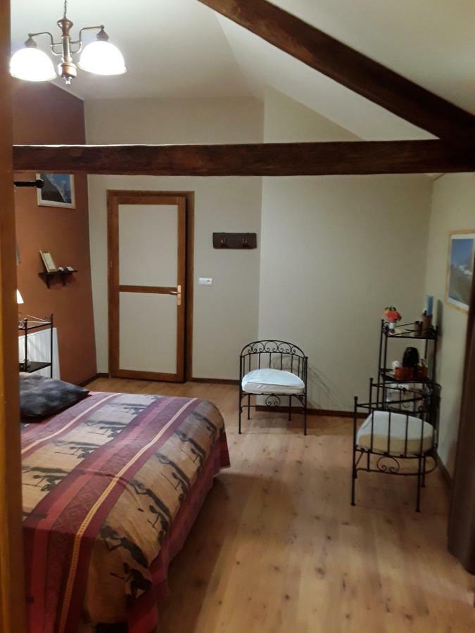 La Parenthese Bed & Breakfast Saint-Genix-sur-Guiers ภายนอก รูปภาพ