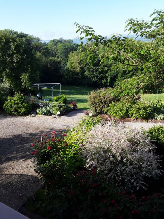 La Parenthese Bed & Breakfast Saint-Genix-sur-Guiers ภายนอก รูปภาพ